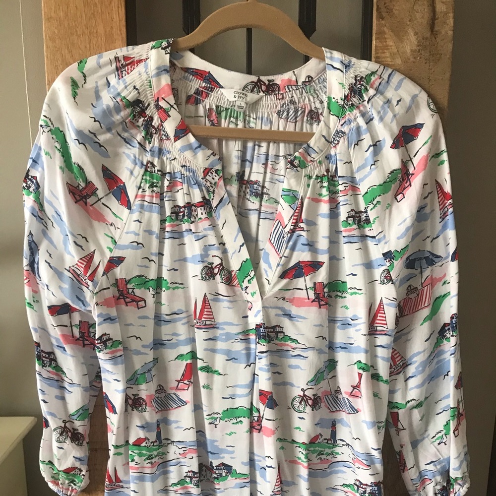 Women’s Crown & Ivy tunic